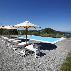 appartamenti-borgo-san-pietro.hotelitalianriviera.com/